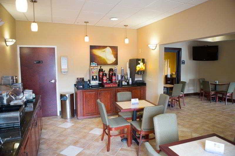 Country Inn & Suites By Radisson, Midway - Tallahassee West Exterior photo